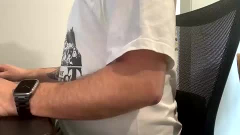 Snapshot of geeguy7778 chatting on April 16, 3:51 am gee online show from April 16, 3:51 am