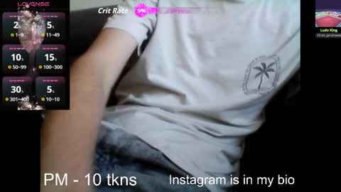 Snapshot of geil123569551 chatting on May 30, 7:38 am geil123569551 online show from May 30, 7:38 am