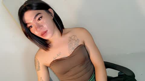 Snapshot of gelluxxx chatting on July 29, 8:29 pm gelo online show from July 29, 8:29 pm