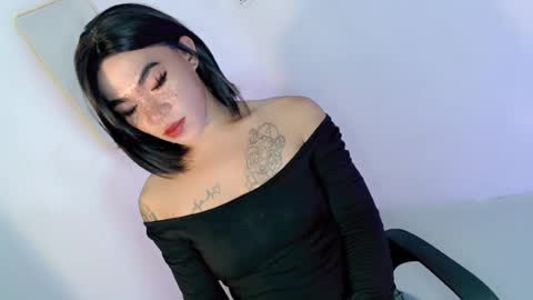 Snapshot of gelluxxx chatting on July 30, 10:14 am gelo online show from July 30, 10:14 am