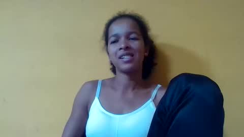 Snapshot of gelmene chatting on April 19, 8:35 am gelmene online show from April 19, 8:35 am