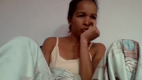 Snapshot of gelmene chatting on June 25, 5:12 am gelmene online show from June 25, 5:12 am
