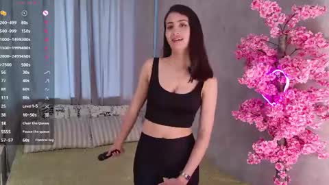 Snapshot of gembrunette chatting on June 16, 2:19 pm Lia online show from June 16, 2:19 pm