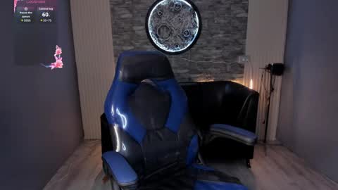Snapshot of gemma18_ chatting on June 3, 11:10 pm gemma18_ online show from June 3, 11:10 pm
