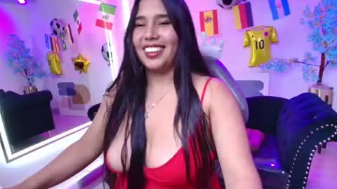 Snapshot of gemma_bellini chatting on June 30, 7:37 pm Gemma online show from June 30, 7:37 pm