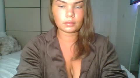 Snapshot of gemmarmalade chatting on July 25, 10:13 am GEMMARMALADE online show from July 25, 10:13 am