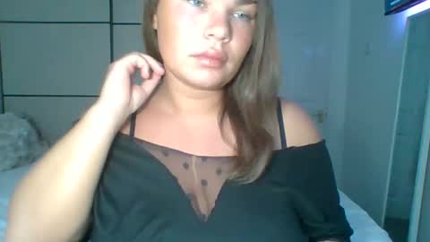 Snapshot of gemmarmalade chatting on August 3, 6:56 am GEMMARMALADE online show from August 3, 6:56 am