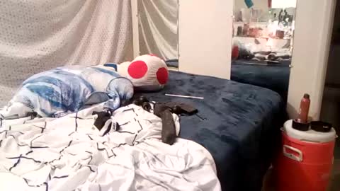 Snapshot of genderpalooza chatting on January 2, 9:00 am Lenzy LaCanada online show from January 2, 9:00 am