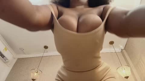 Snapshot of genesisrayden chatting on February 28, 7:37 pm genesisrayden online show from February 28, 7:37 pm