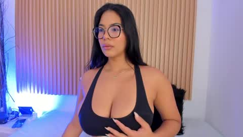 Snapshot of genesisruiz chatting on June 3, 12:41 pm online show from June 3, 12:41 pm