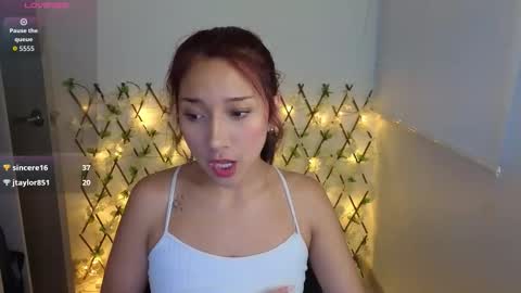 Snapshot of genet_ chatting on December 14, 10:47 pm genet_ online show from December 14, 10:47 pm