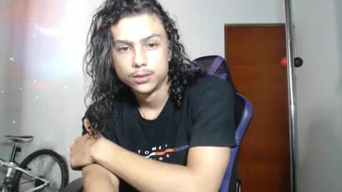 genexis_mortigo03 online show from December 18, 11:33 pm