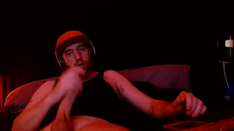 Snapshot of genitalwars chatting on January 5, 6:55 pm genitalwars online show from January 5, 6:55 pm