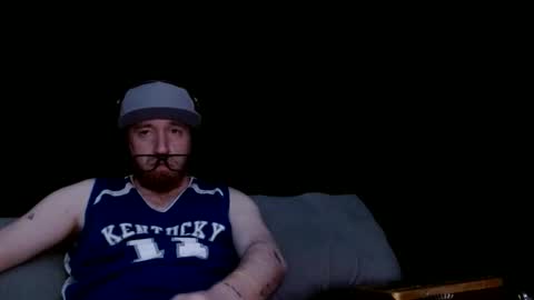 Snapshot of genitalwars chatting on February 13, 3:13 am genitalwars online show from February 13, 3:13 am