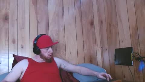 Snapshot of genitalwars chatting on March 2, 11:06 am genitalwars online show from March 2, 11:06 am