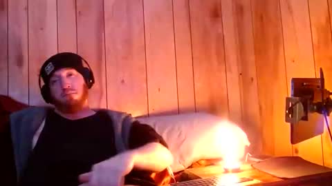 Snapshot of genitalwars chatting on March 6, 10:01 am genitalwars online show from March 6, 10:01 am