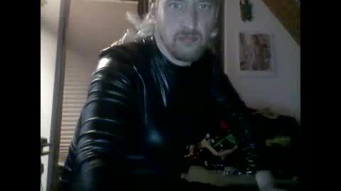 Snapshot of genius1606 chatting on September 9, 1:49 am genius1606 online show from September 9, 1:49 am