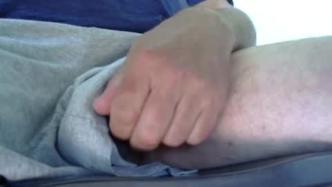 Snapshot of gent063 chatting on September 16, 5:03 pm gent063 online show from September 16, 5:03 pm