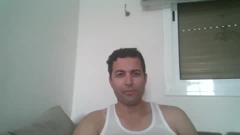 Snapshot of genteldevil chatting on February 17, 9:35 am genteldevil online show from February 17, 9:35 am