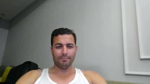 Snapshot of genteldevil chatting on October 12, 11:15 pm genteldevil online show from October 12, 11:15 pm