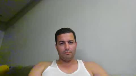 Snapshot of genteldevil chatting on October 20, 8:09 pm genteldevil online show from October 20, 8:09 pm