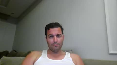 Snapshot of genteldevil chatting on October 22, 11:04 pm genteldevil online show from October 22, 11:04 pm