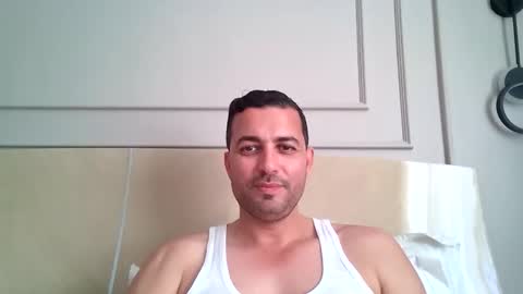 Snapshot of genteldevil chatting on March 26, 12:22 pm genteldevil online show from March 26, 12:22 pm