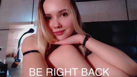 Snapshot of gentleflower23 chatting on January 12, 11:47 pm Tanya online show from January 12, 11:47 pm