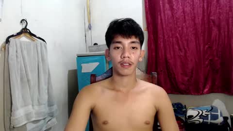 Rayl online show from March 1, 3:58 pm