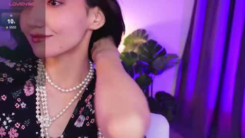 Snapshot of gentlemusee chatting on December 3, 10:30 pm gentlemusee online show from December 3, 10:30 pm