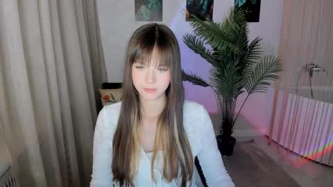 Snapshot of gentltease chatting on June 2, 8:00 pm Alice online show from June 2, 8:00 pm