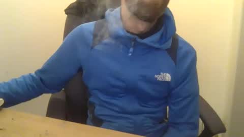 Snapshot of geon2xx chatting on December 1, 7:14 pm Geon online show from December 1, 7:14 pm