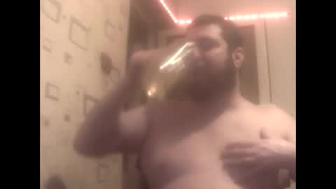 Snapshot of george84xxx chatting on February 2, 8:41 pm GeOOXXX online show from February 2, 8:41 pm