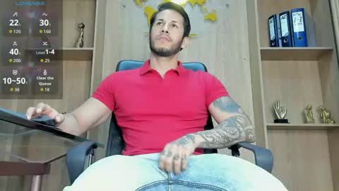 Snapshot of george_diesell_ chatting on July 17, 5:03 am George online show from July 17, 5:03 am