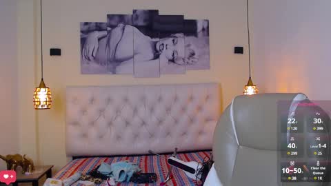 GEORGE online show from December 22, 8:25 pm