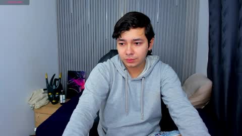Snapshot of georgesmith_1 chatting on May 27, 4:20 am GEORGE online show from May 27, 4:20 am