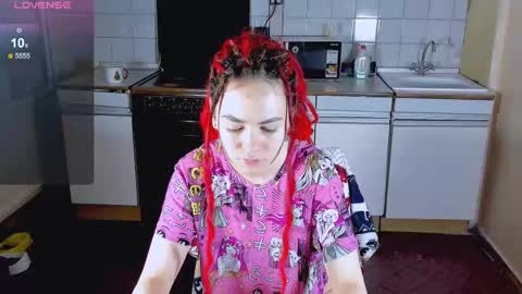 Georgia G online show from December 21, 6:04 pm