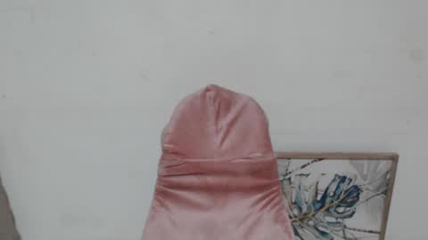 Snapshot of georgiana_love07 chatting on February 21, 1:44 am Jo online show from February 21, 1:44 am