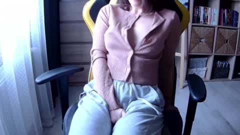Melissa online show from November 19, 1:00 pm
