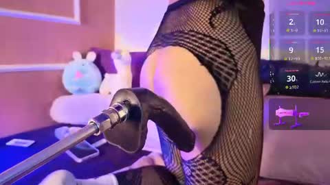 Snapshot of georgina_astor chatting on July 10, 3:55 am georgina_astor online show from July 10, 3:55 am