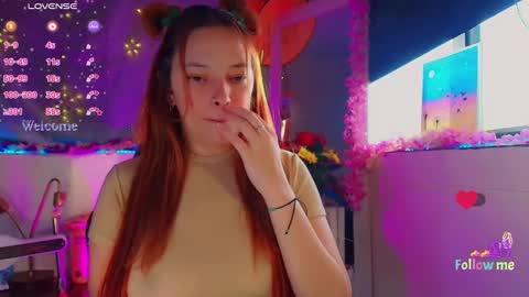 Snapshot of georgina_moschino chatting on October 3, 10:07 pm georgina_moschino online show from October 3, 10:07 pm