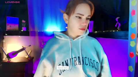 Snapshot of georgina_moschino chatting on June 30, 3:51 am georgina_moschino online show from June 30, 3:51 am