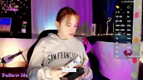 Snapshot of georgina_moschino chatting on July 15, 5:12 am georgina_moschino online show from July 15, 5:12 am