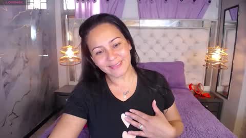 Snapshot of georgina_mussk chatting on December 2, 7:20 pm Georgina online show from December 2, 7:20 pm
