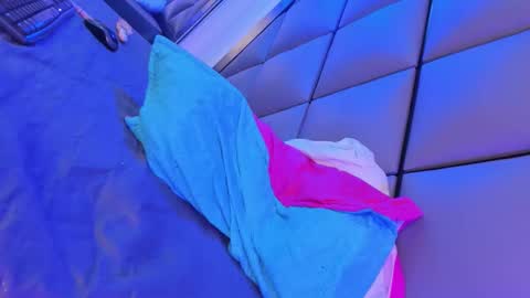 Georgina  online show from March 10, 1:05 pm