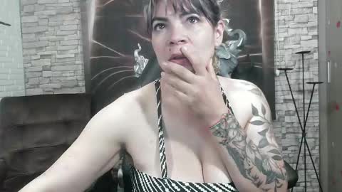 Georgina  online show from February 3, 6:34 am