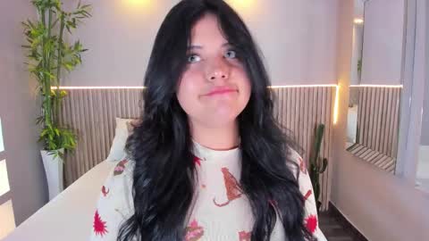 GeorginaReyes  online show from December 19, 10:39 pm