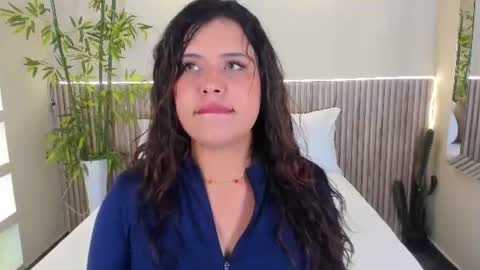 GeorginaReyes  online show from June 10, 10:41 pm