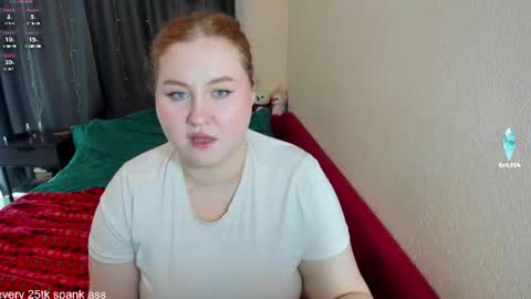 Snapshot of georginia_grimes chatting on June 29, 10:15 am Georginia online show from June 29, 10:15 am