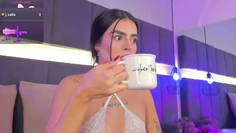 Snapshot of georginna_sins chatting on December 3, 4:03 am Kendal online show from December 3, 4:03 am